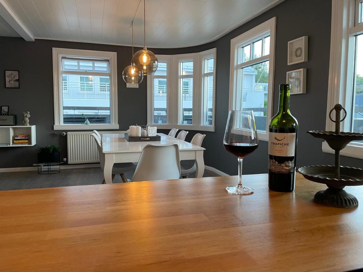 Lovely Penthouse Downtown With 3 Bedrooms Akureyri Exteriör bild